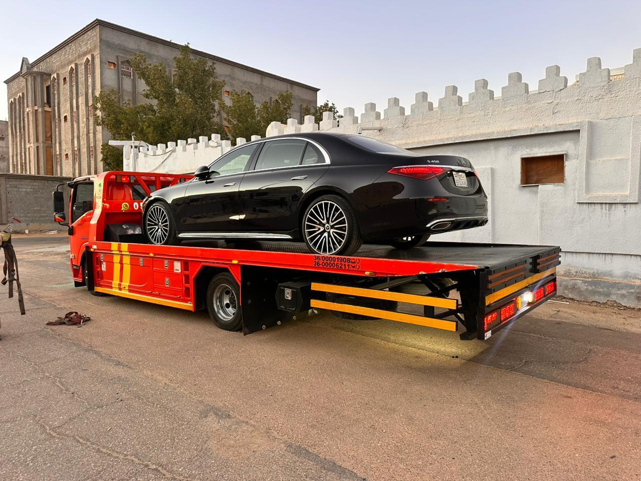 سطحة هيدروليك المدينة المنورة: نقل متخصص للسيارات الفاخرة