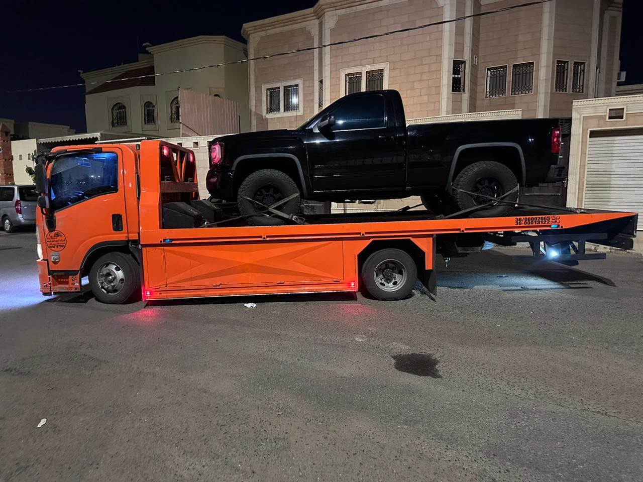 أنواع سطحات نقل السيارات وأيها أفضل لسيارتك